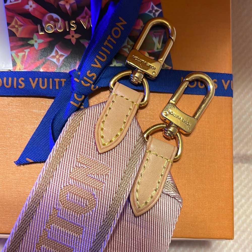 Louis Vuitton Multi Pochette Accessories Rose Pink Strap - Picture 7 of 11